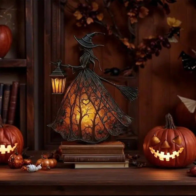 🧙‍♀️ Halloweeni boszorkánylámpa – Egy gótikus, lámpás alakú, rejtélyes dekorációs elem; egyedi díszként, asztali lámpaként vagy éjszakai fényként is szolgálhat.